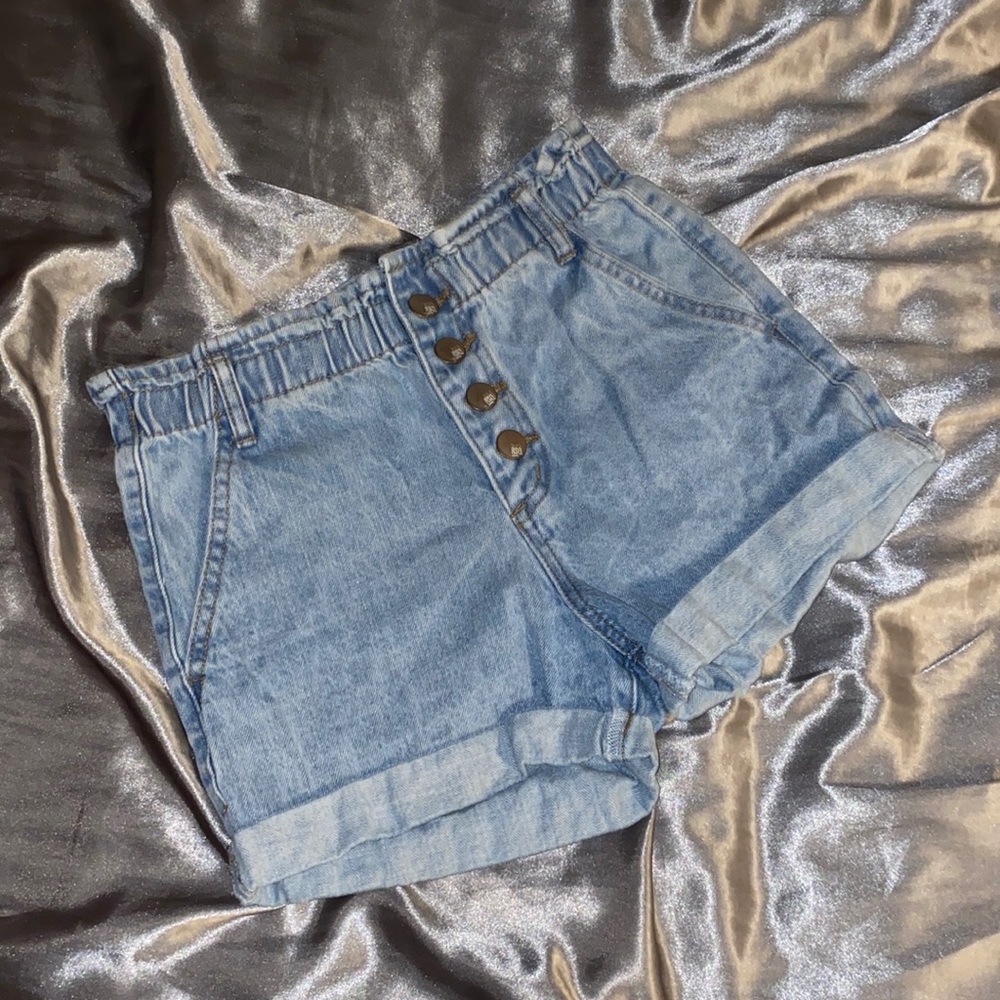 Cute jean shorts